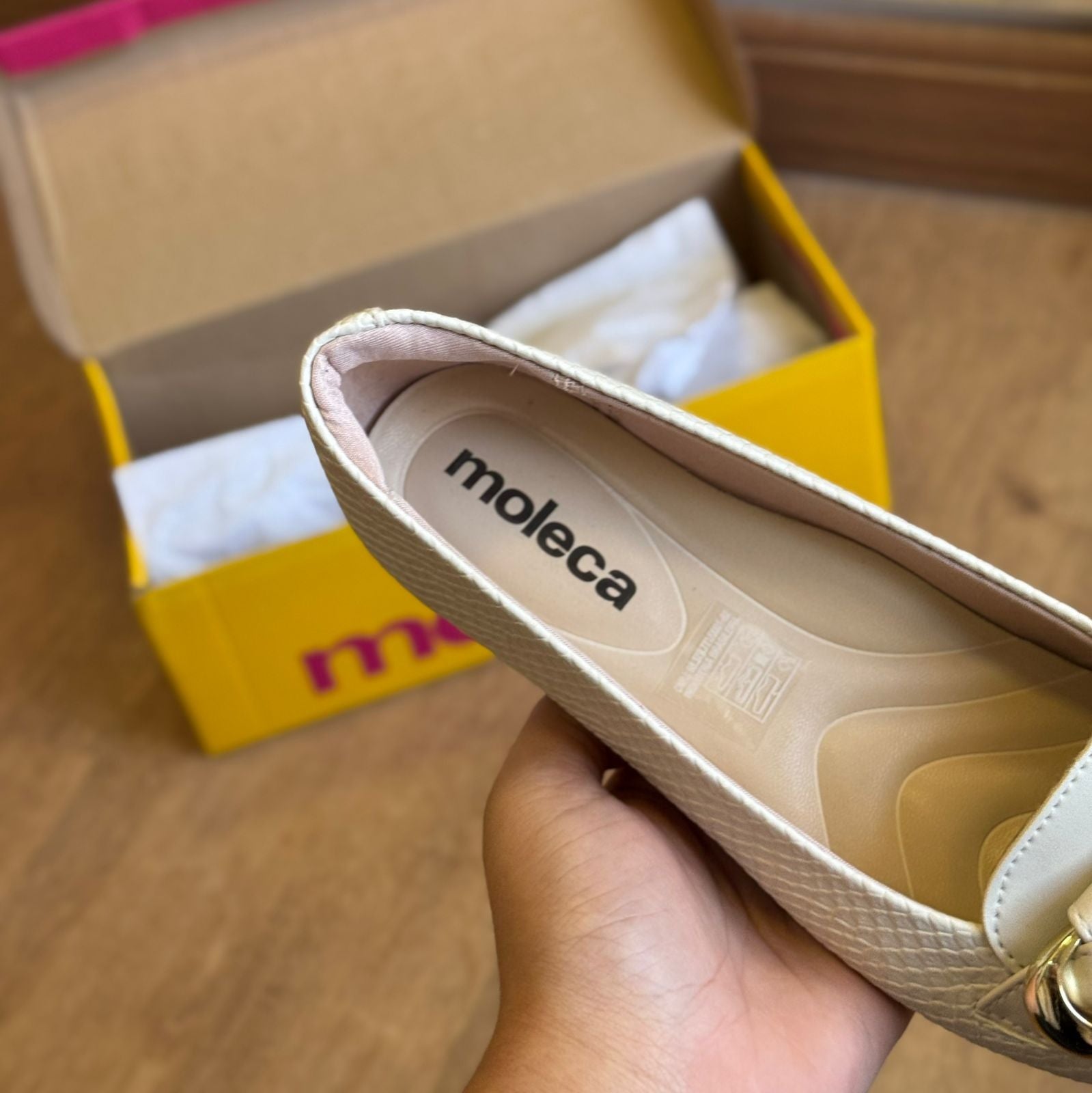Sapatilha Moleca Detalhe Simples Dourado 5800.115