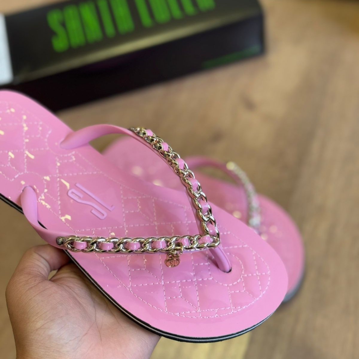 Sandália Santa Lolla Flip Flop Corrente Dourada 0106.0D67