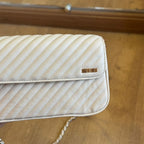 Bolsa Santa Lolla Pequena Soft Alça Corrente Transversal 0452.5475