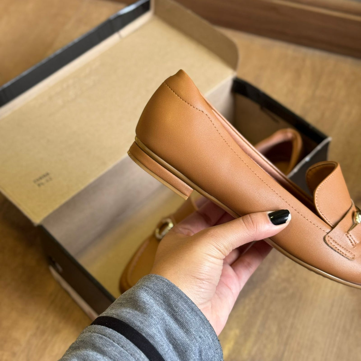 Mocassim Vizzano Detalhe Dourado Lisa 1351.106