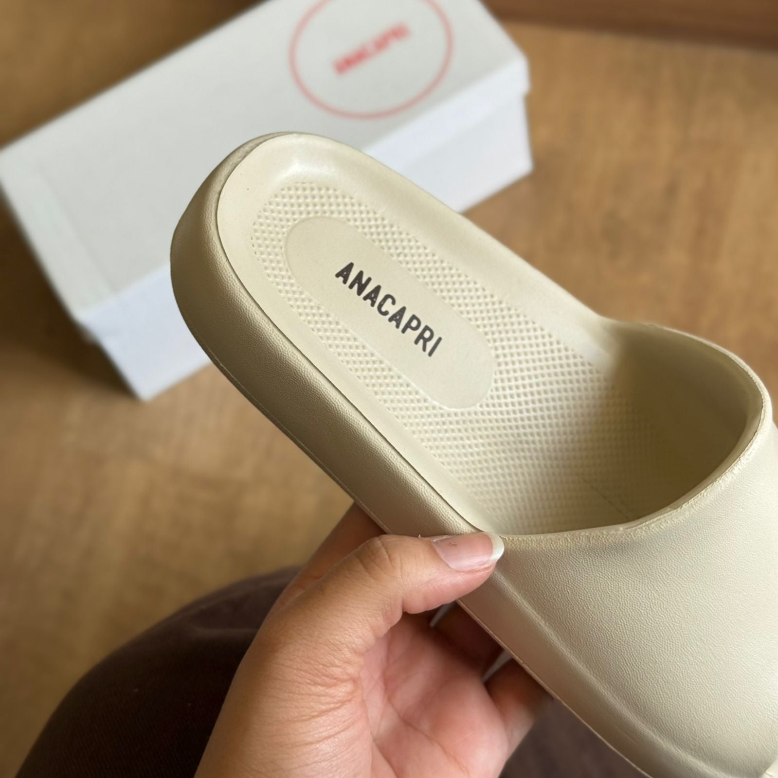 Chinelo Ana Capri Nuvem Liso C307760001