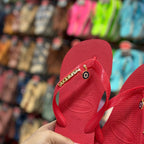Havaianas Top + Placa Logo + Pin Olho Grego Pendurado