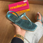Sandália Moleca Rasteirinha Detalhe Metálico 5560.102