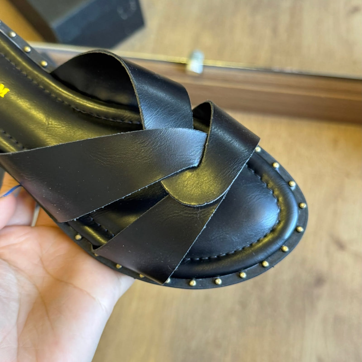 Sandália Azzem Flat Estilo Minimalista 266HE