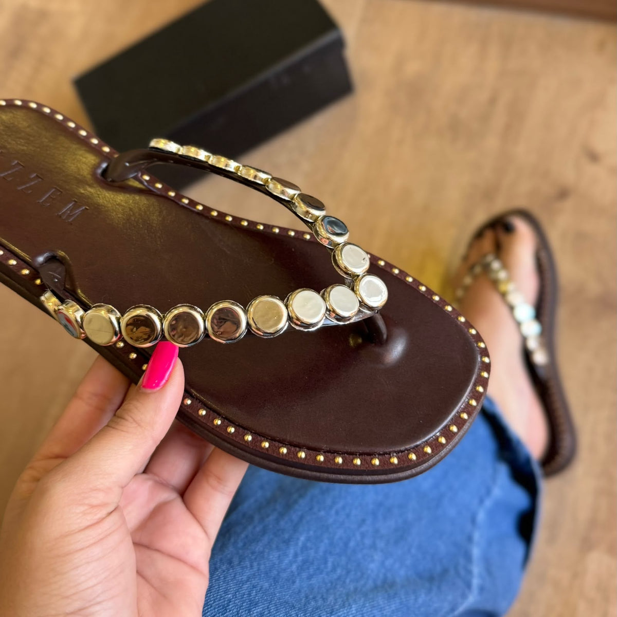 Chinelo Azzem Pedrarias SV110