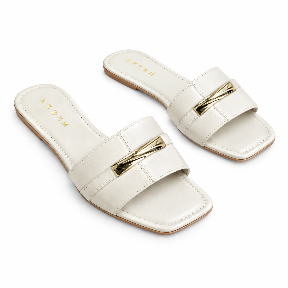 Azzem IA — Off White — Sandália Azzem Flat Detalhe Dourado ME2738